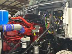 2027 Kenworth T880 photo 5