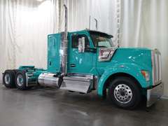 2027 Kenworth W990 photo 1