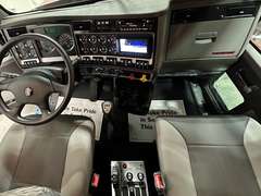 2027 Kenworth W900 photo 2