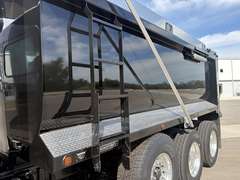 2027 Kenworth W900 photo 10