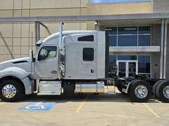 2027 Kenworth T880S PH photo 6