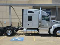2027 Kenworth T880S PH photo 8