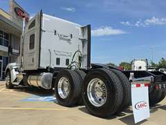 2027 Kenworth T880S PH photo 7