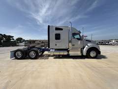 2027 Kenworth T880S PH photo 7