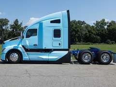 2027 Kenworth T680 photo 2