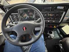 2027 Kenworth W900L photo 7