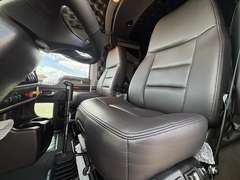 2027 Kenworth W900L photo 9