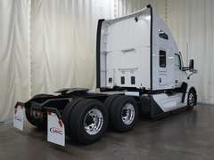 2027 Kenworth T680 photo 4