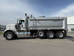2027 Kenworth W900 photo 8