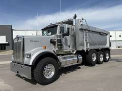 2027 Kenworth W900 photo 2