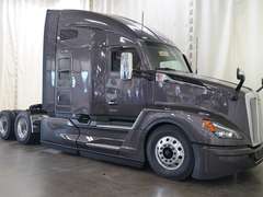 2027 Kenworth T680 photo 1