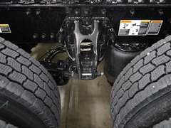 2027 Kenworth T680 photo 3