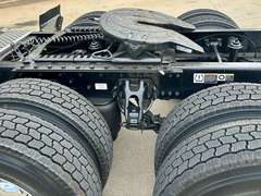 2027 Kenworth T880S PH photo 9