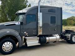 2027 Kenworth T880S PH photo 2