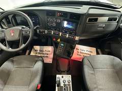 2027 Kenworth T880S PH photo 2