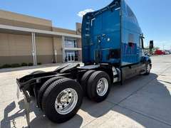 2022 Peterbilt 579 photo 9