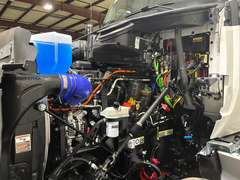 2027 Kenworth T880S photo 5