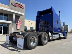 2022 Peterbilt 389 photo 8