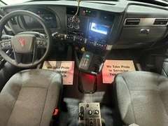 2027 Kenworth T880S photo 2