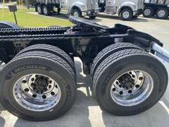 2027 Kenworth W900 photo 4