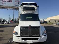 2023 Kenworth T380 photo 2