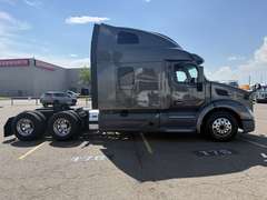 2022 Peterbilt 579 photo 4