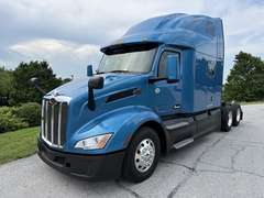2022 Peterbilt 579 photo 2