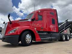 2023 Kenworth T680 photo 2