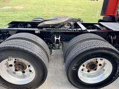 2023 Kenworth T680 photo 3