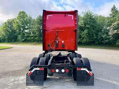 2023 Kenworth T680 photo 4