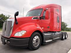 2022 Kenworth T680 photo 2