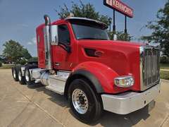 2020 Peterbilt 567 photo 1