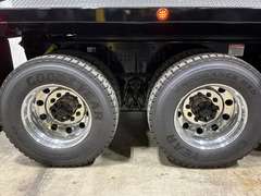 2027 Kenworth T880S photo 3