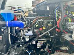 2027 Kenworth T880 photo 6