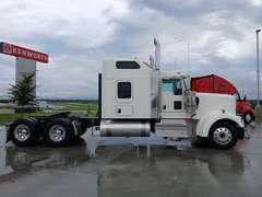 2023 Kenworth W900L photo 8