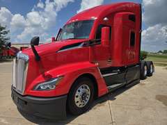 2023 Kenworth T680 photo 2
