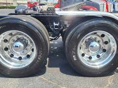2023 Kenworth W900L photo 4