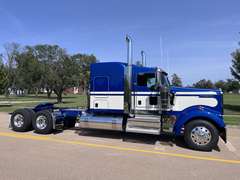 2027 Kenworth W900L photo 9