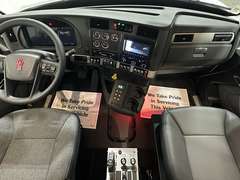 2027 Kenworth T880S PH photo 3