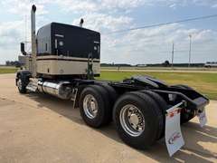 2027 Kenworth W900L photo 6
