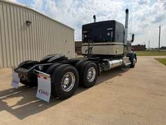 2027 Kenworth W900L photo 4