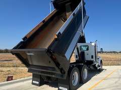 2027 Kenworth T880 photo 8