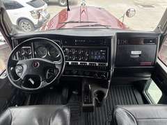 2023 Kenworth W900L photo 3