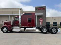 2023 Kenworth W900L photo 10