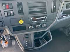 2027 Kenworth T280 photo 9