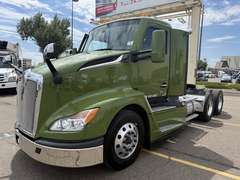 2023 Kenworth T680 photo 3