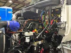 2027 Kenworth T880S photo 5