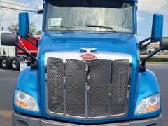2021 Peterbilt 579 photo 9