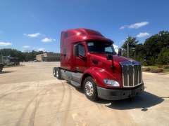 2021 Peterbilt 579 photo 1