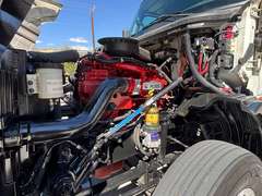 2022 International LT625 photo 6